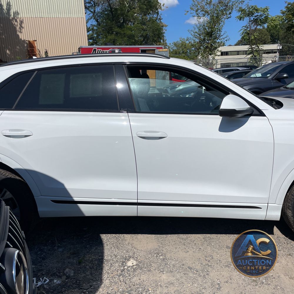 2025 Audi Q8 Premium 55