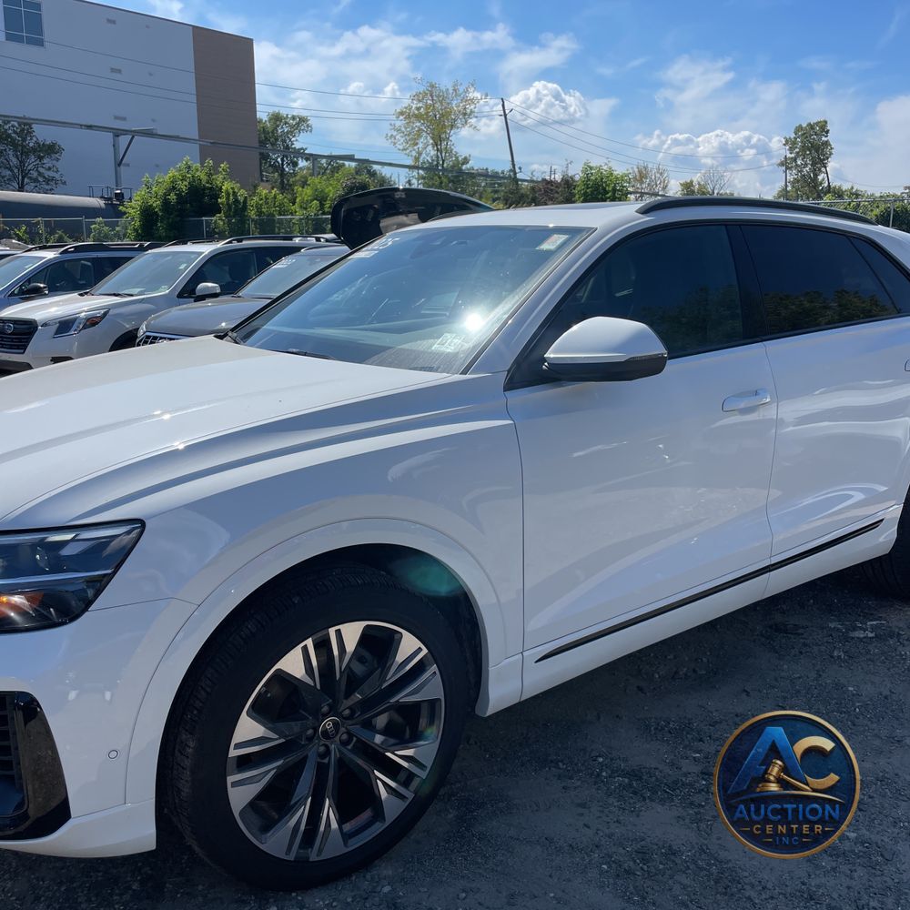 2025 Audi Q8 Premium 55