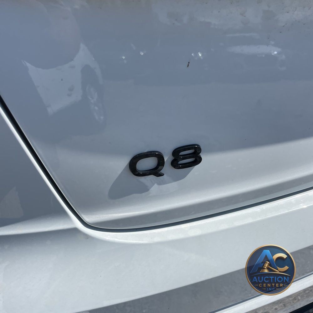 2025 Audi Q8 Premium 55