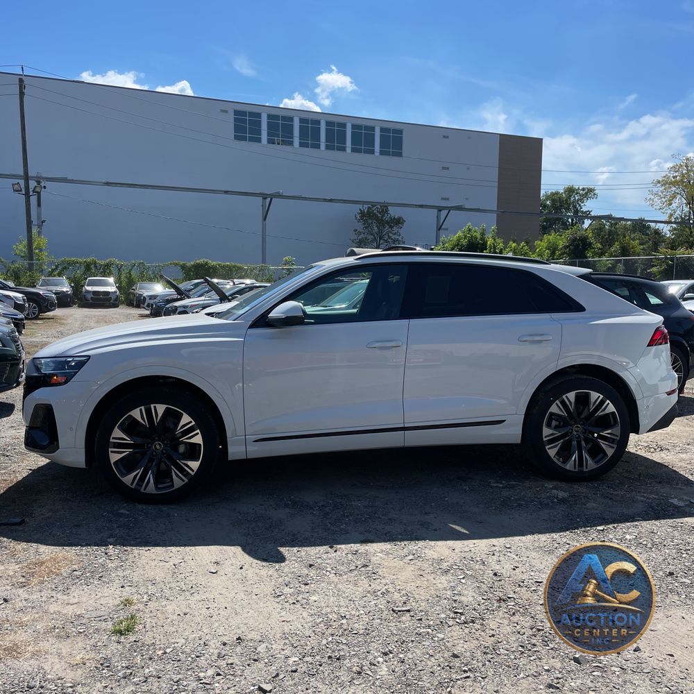 2025 Audi Q8 Premium 55
