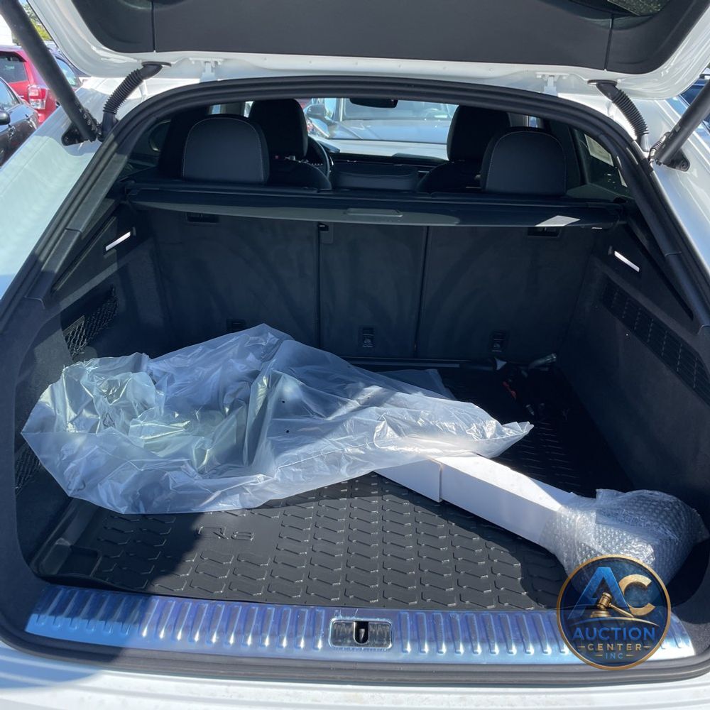 2025 Audi Q8 Premium 55