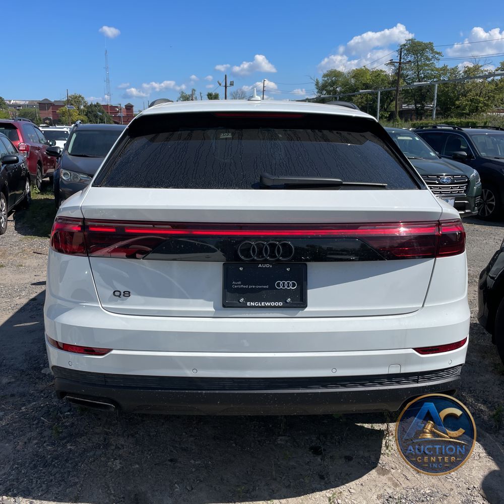 2025 Audi Q8 Premium 55