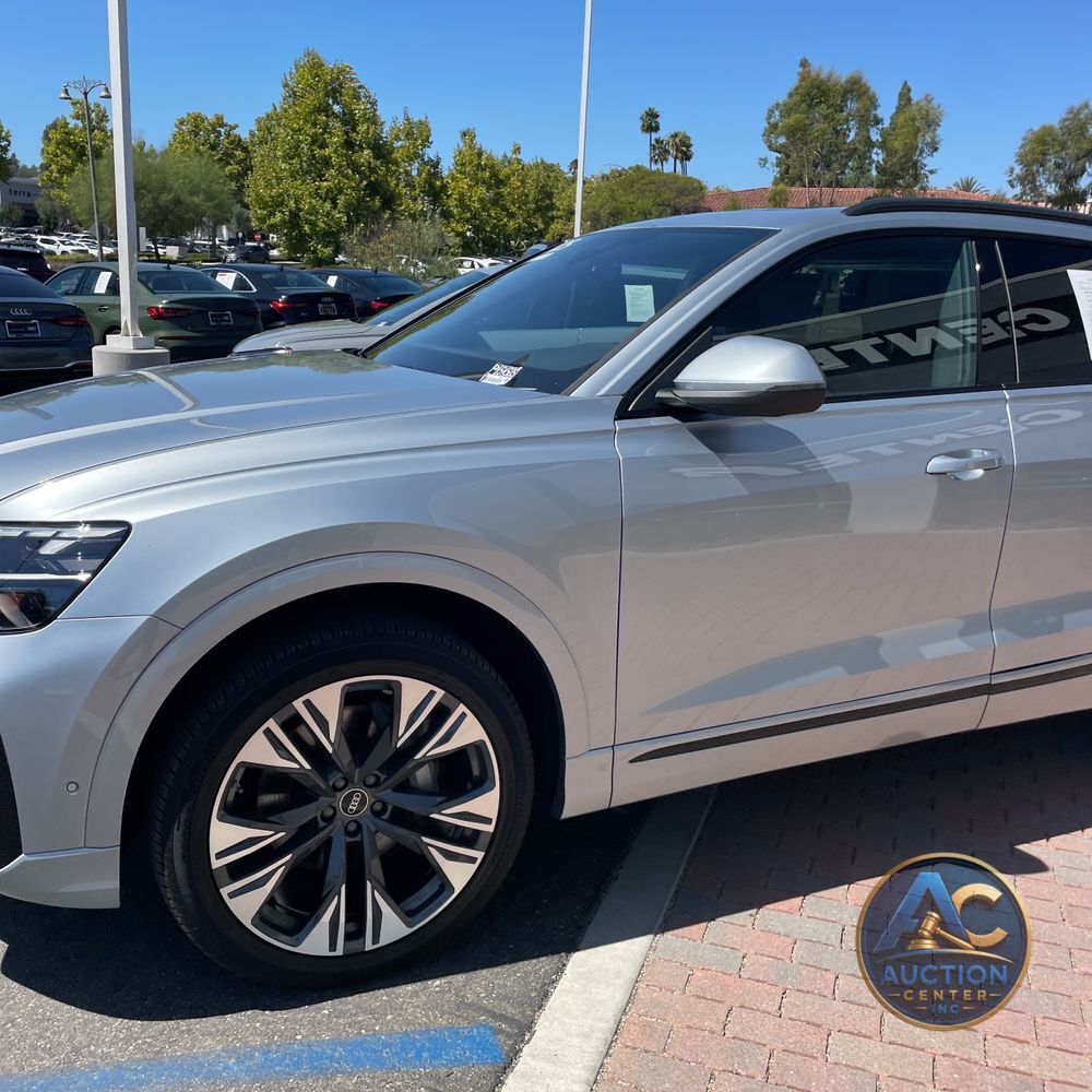 2025 Audi Q8 Premium 55