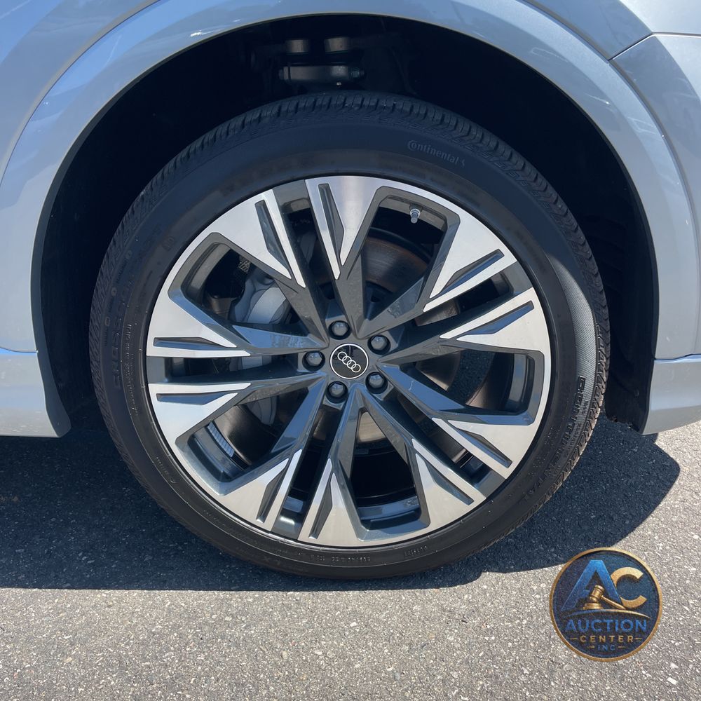 2025 Audi Q8 Premium 55