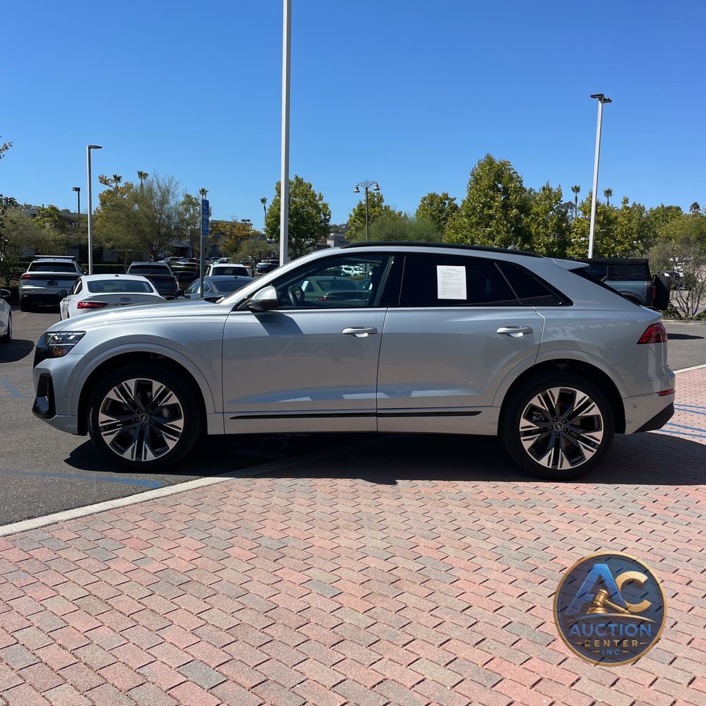 2025 Audi Q8 Premium 55