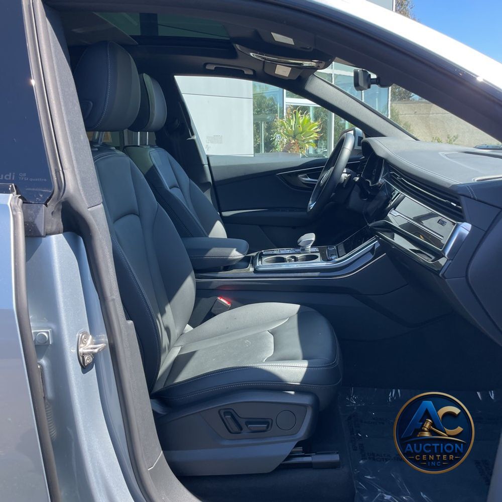 2025 Audi Q8 Premium 55