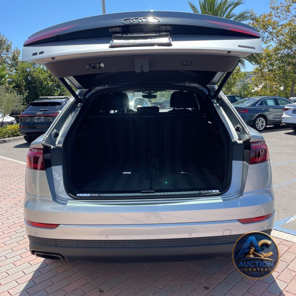 2025 Audi Q8 Premium 55