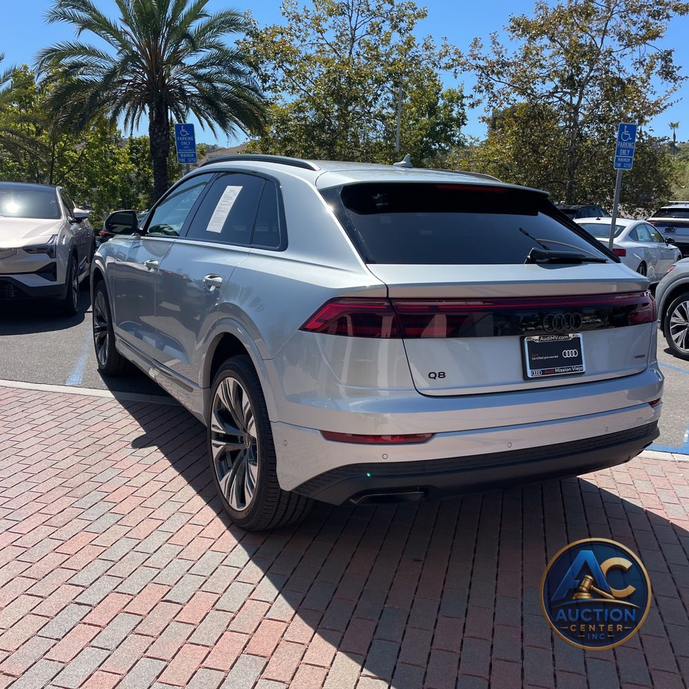 2025 Audi Q8 Premium 55