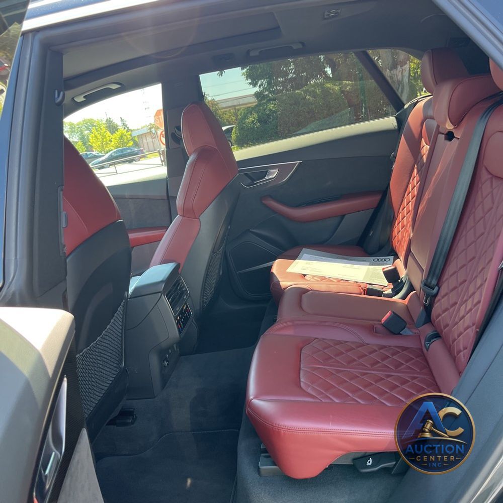 2022 Audi SQ8 Premium Plus