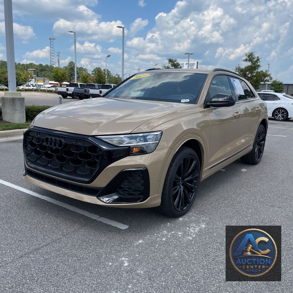 2025 Audi SQ8 Base