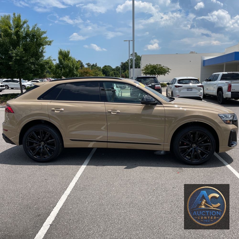 2025 Audi SQ8 Base