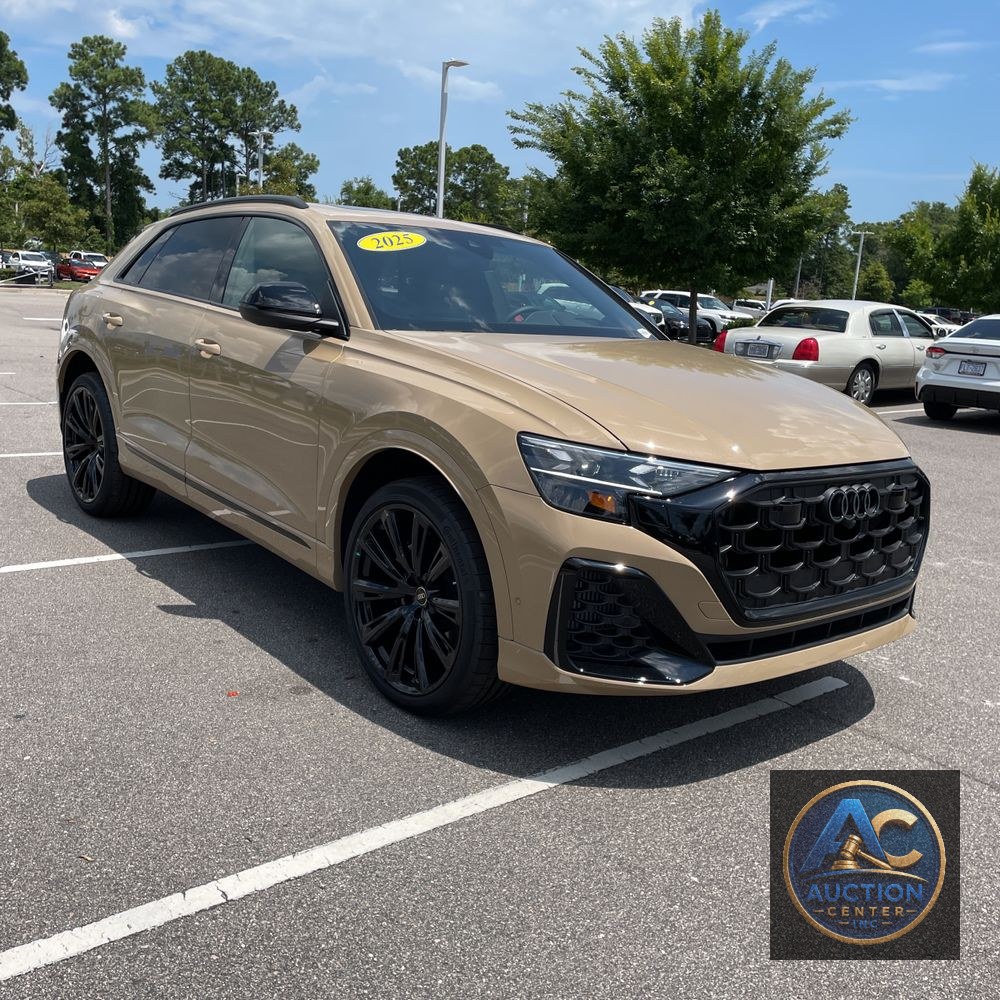 2025 Audi SQ8 Base