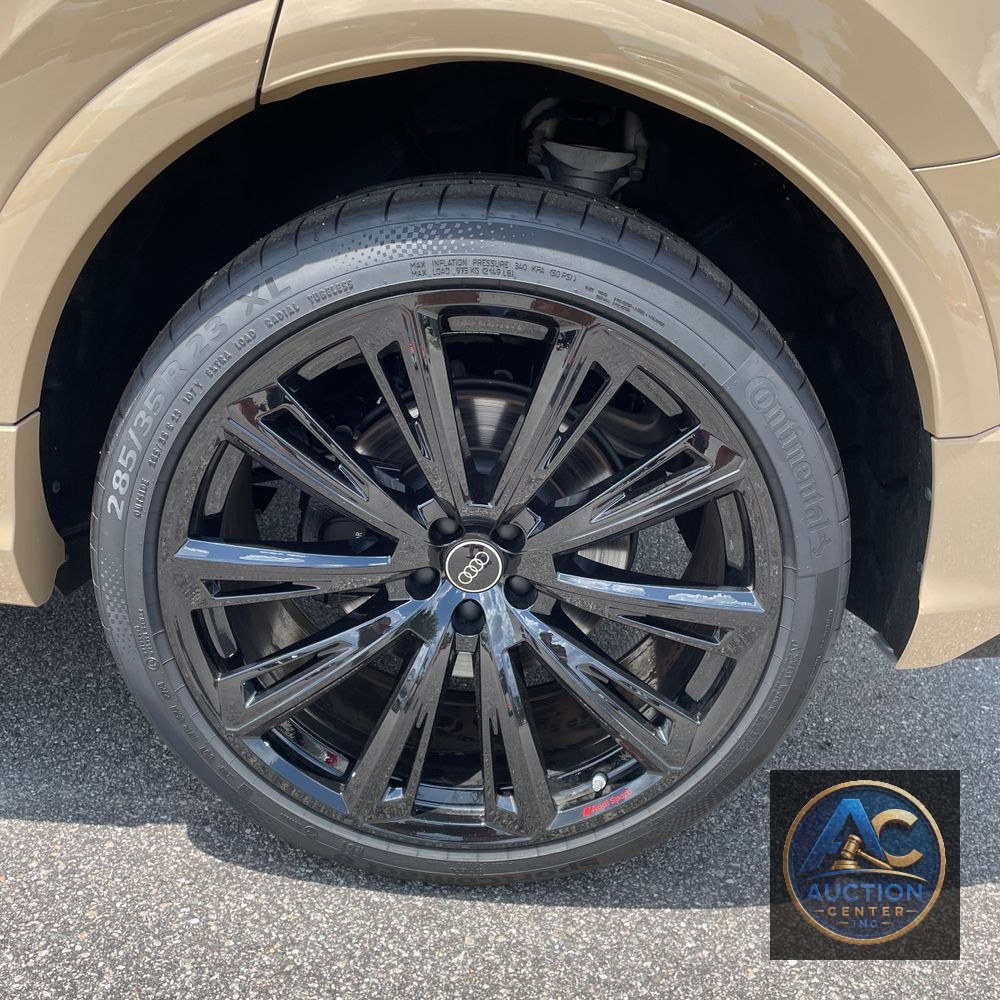 2025 Audi SQ8 Base