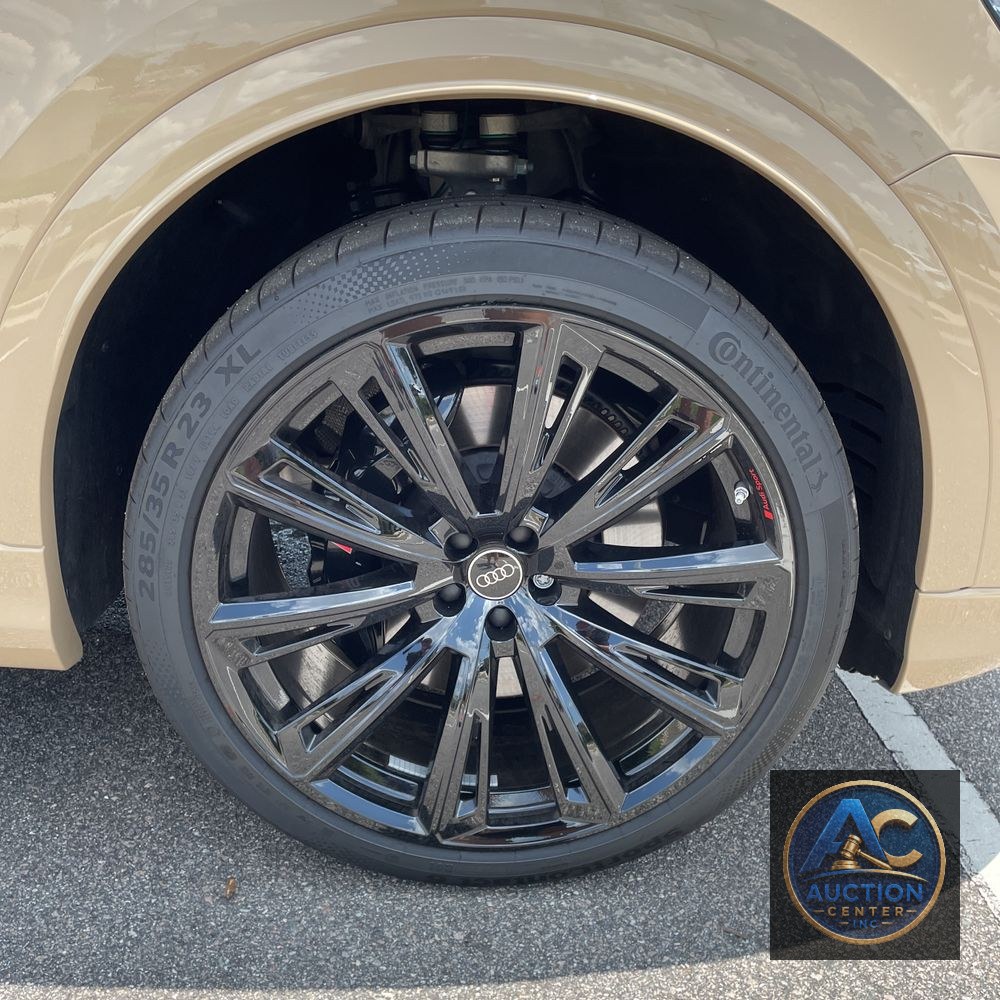 2025 Audi SQ8 Base