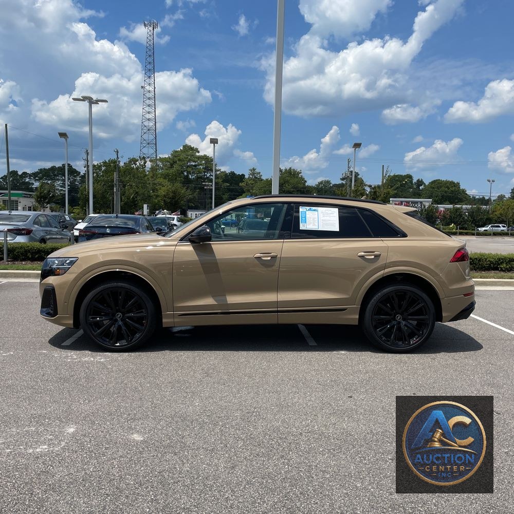 2025 Audi SQ8 Base
