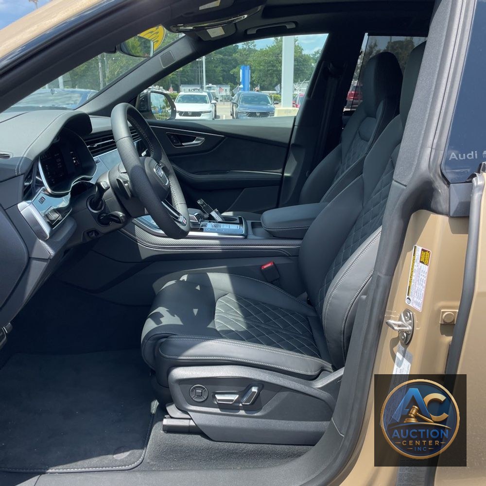2025 Audi SQ8 Base