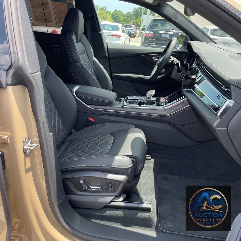 2025 Audi SQ8 Base
