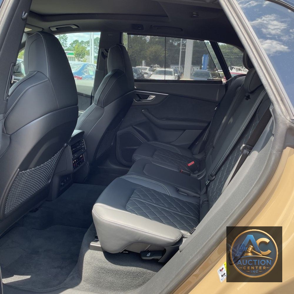 2025 Audi SQ8 Base