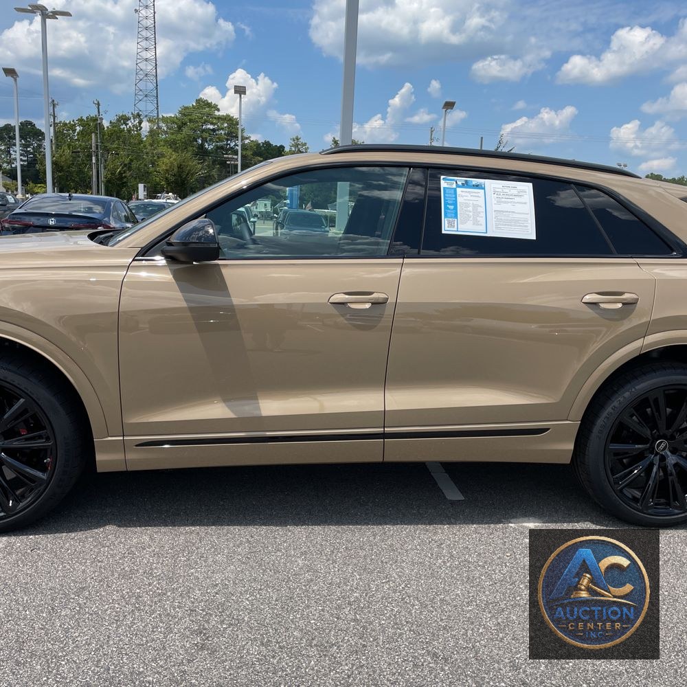 2025 Audi SQ8 Base