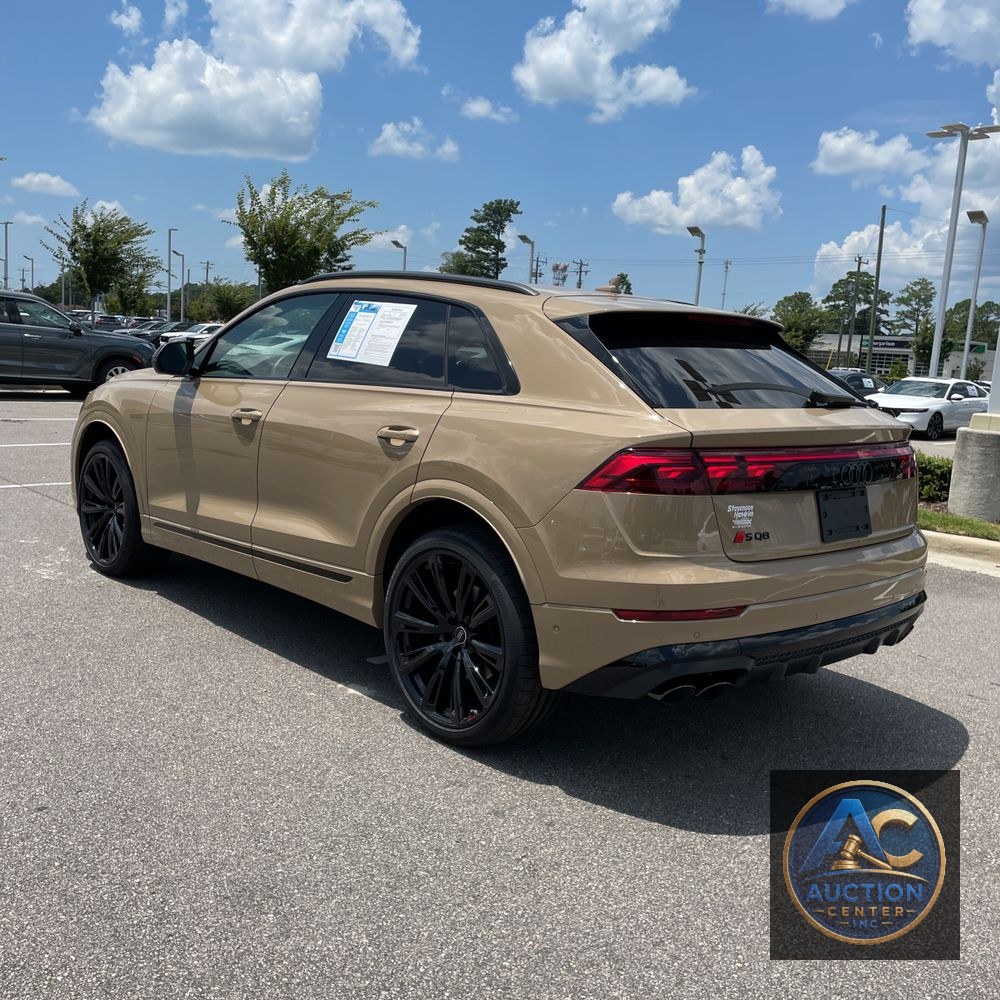2025 Audi SQ8 Base