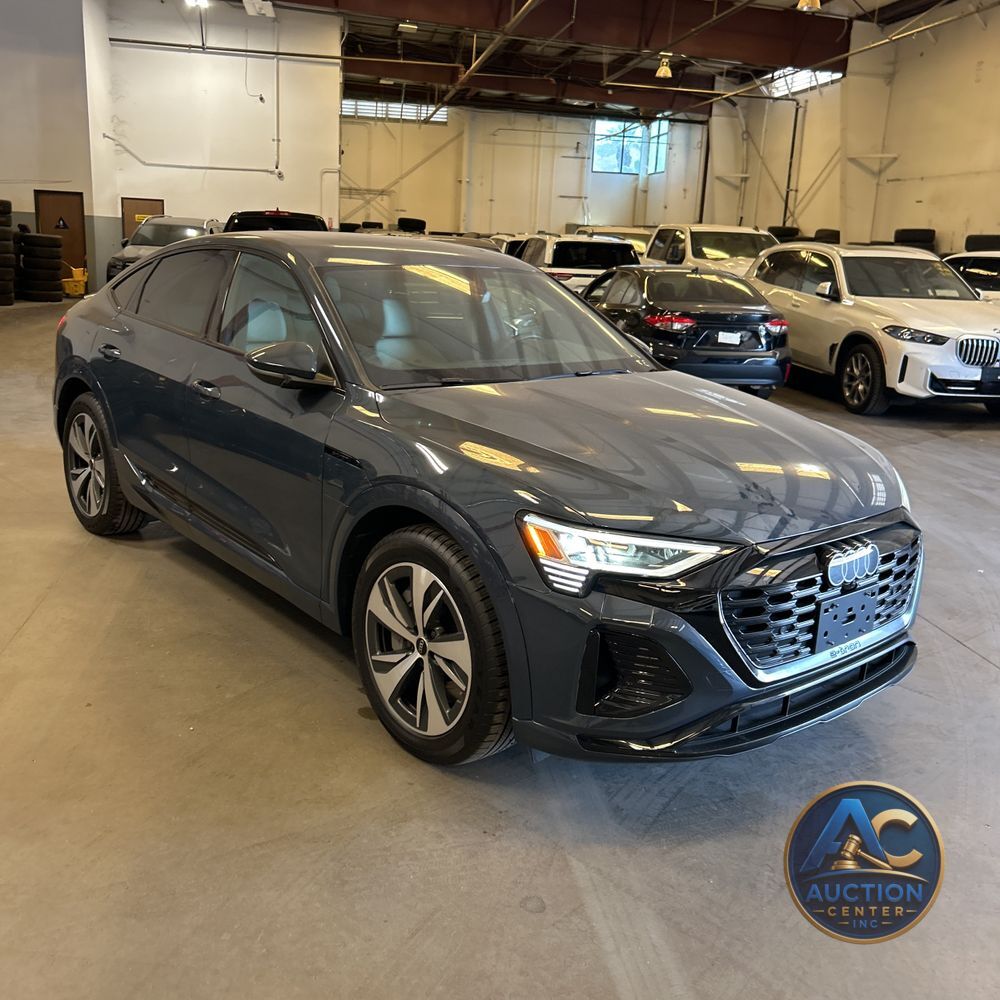 2024 Audi Q8 e-tron S-Line Prem