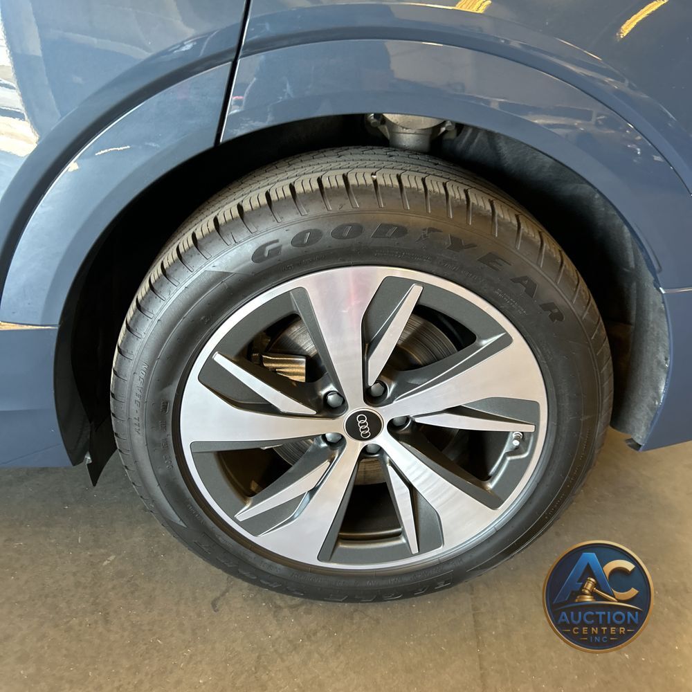 2024 Audi Q8 e-tron S-Line Prem