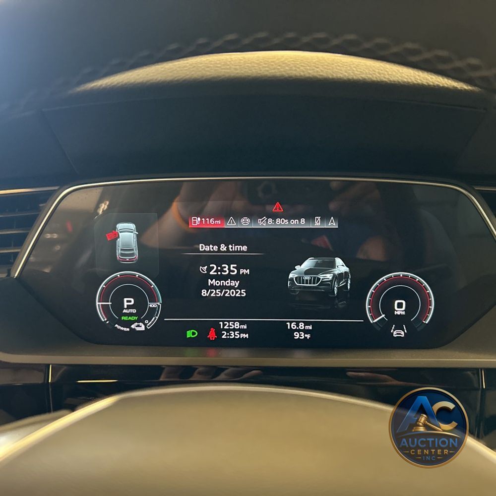 2024 Audi Q8 e-tron S-Line Prem