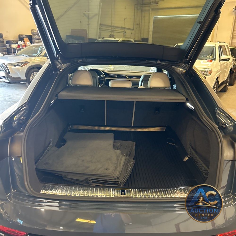 2024 Audi Q8 e-tron S-Line Prem
