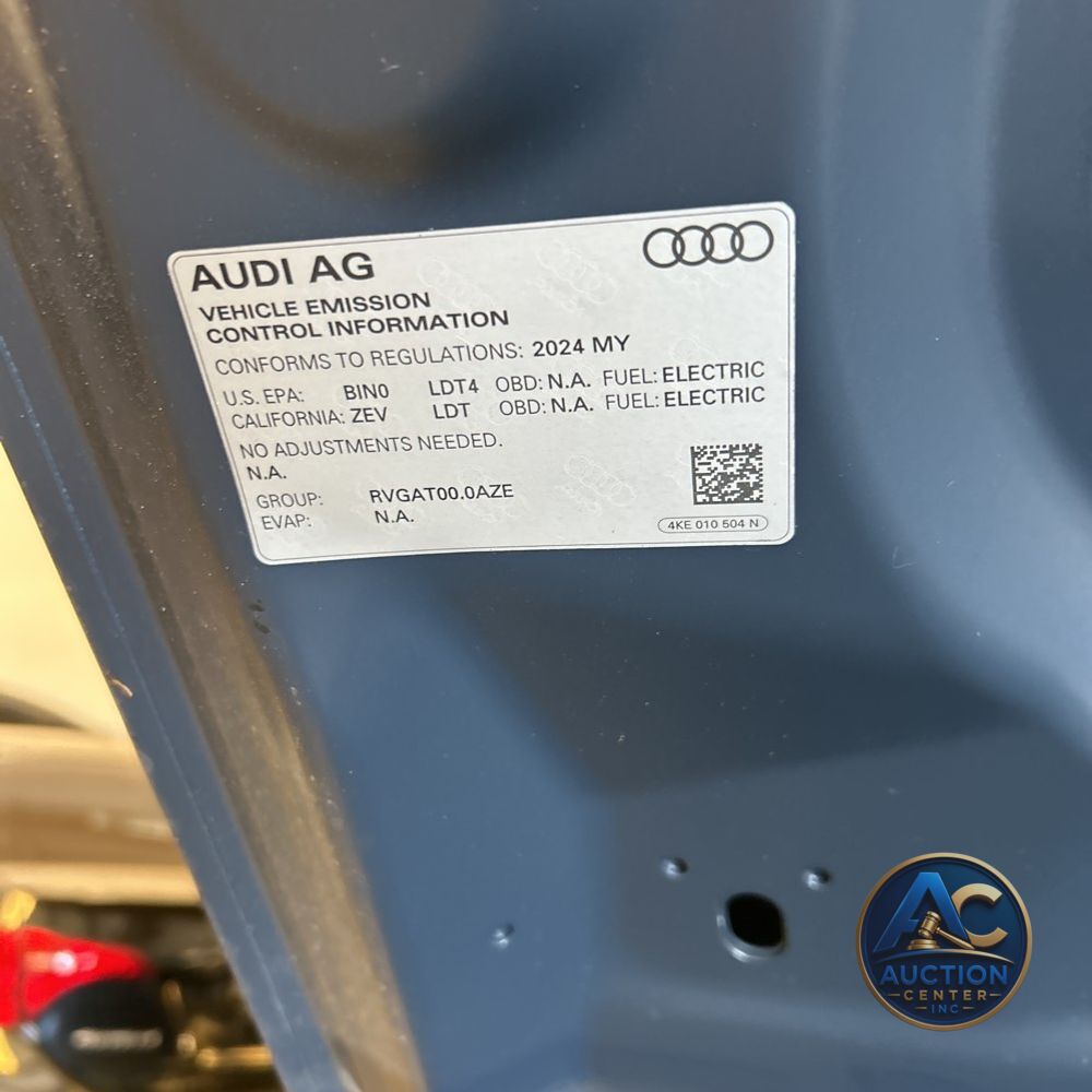 2024 Audi Q8 e-tron S-Line Prem