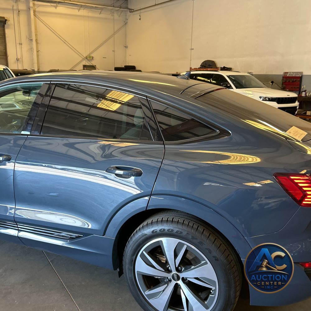 2024 Audi Q8 e-tron S-Line Prem