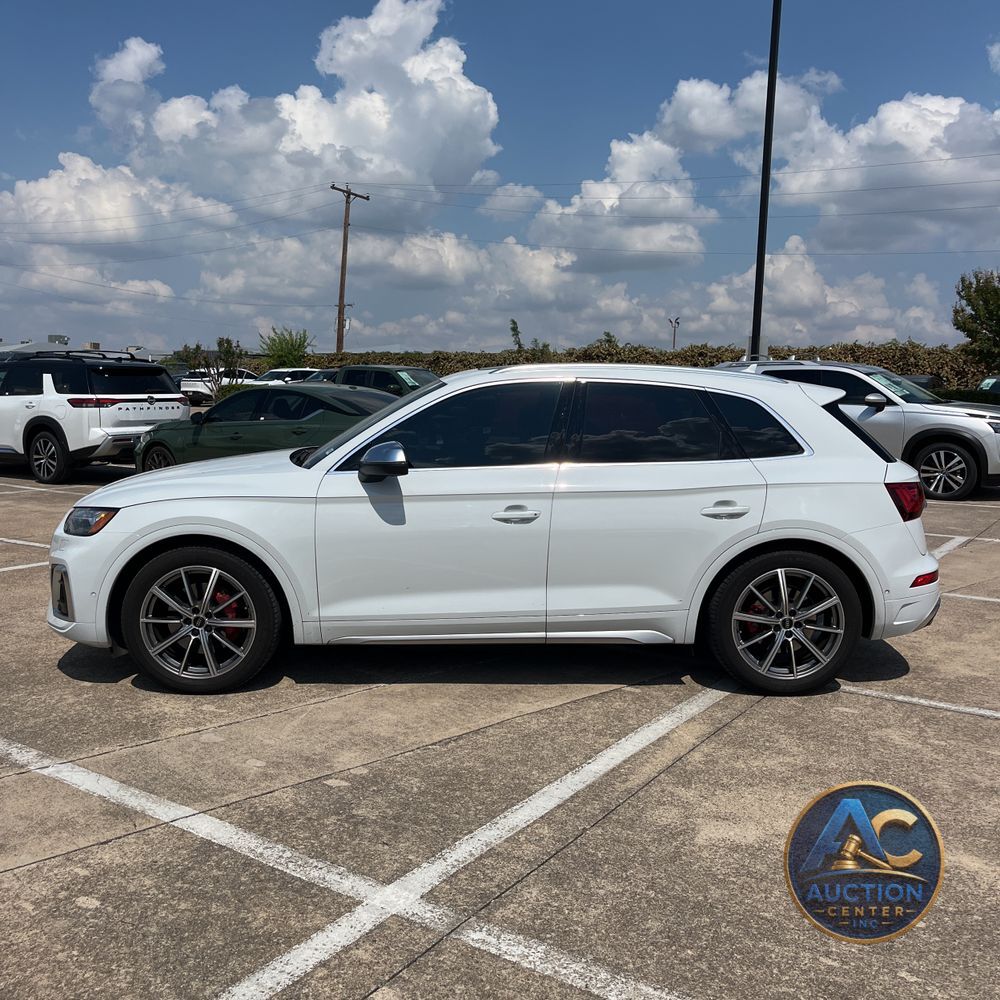2024 Audi SQ5 Prestige