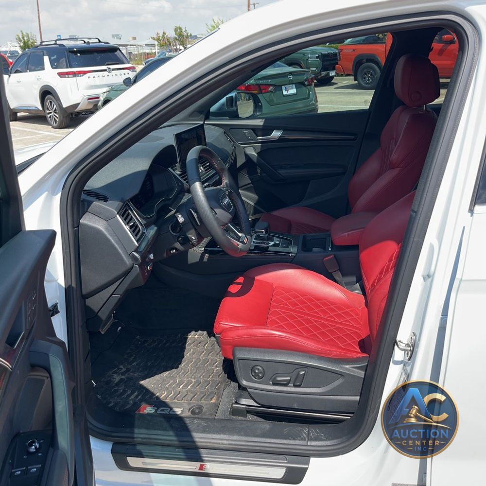 2024 Audi SQ5 Prestige
