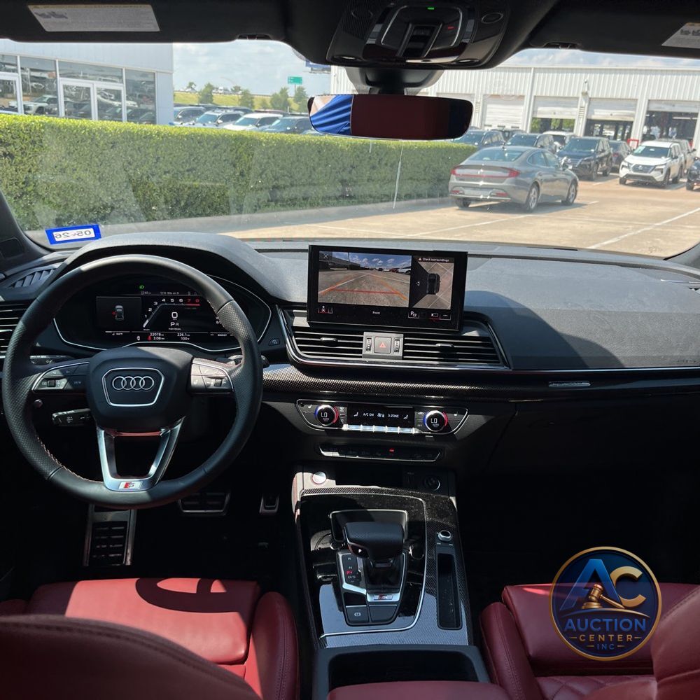2024 Audi SQ5 Prestige