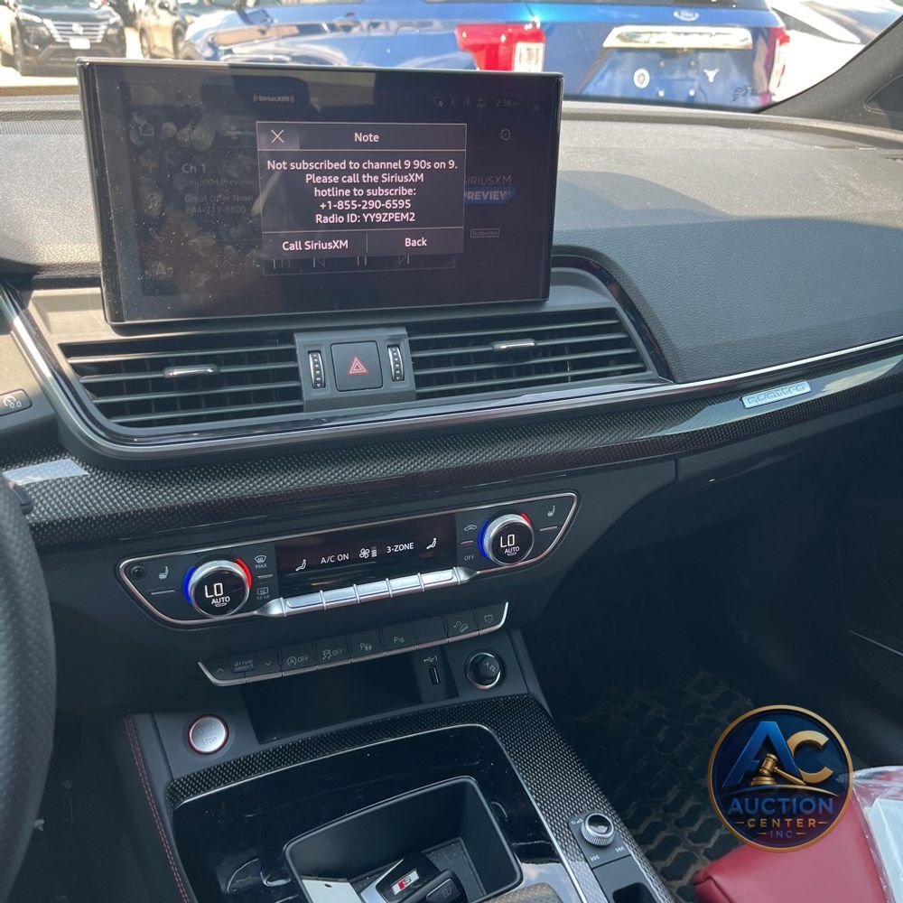 2024 Audi SQ5 Prestige