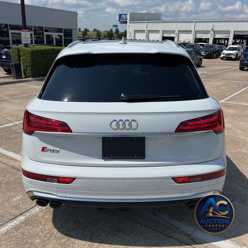 2024 Audi SQ5 Prestige