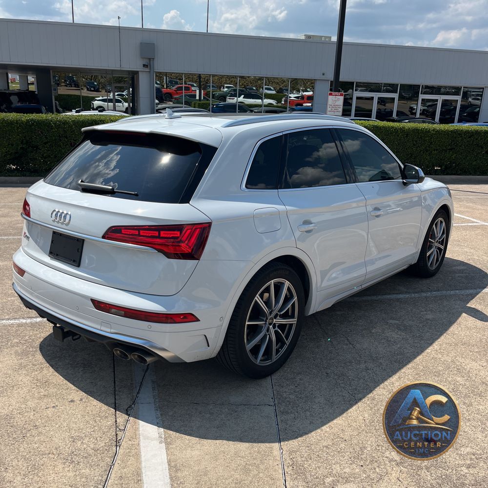 2024 Audi SQ5 Prestige
