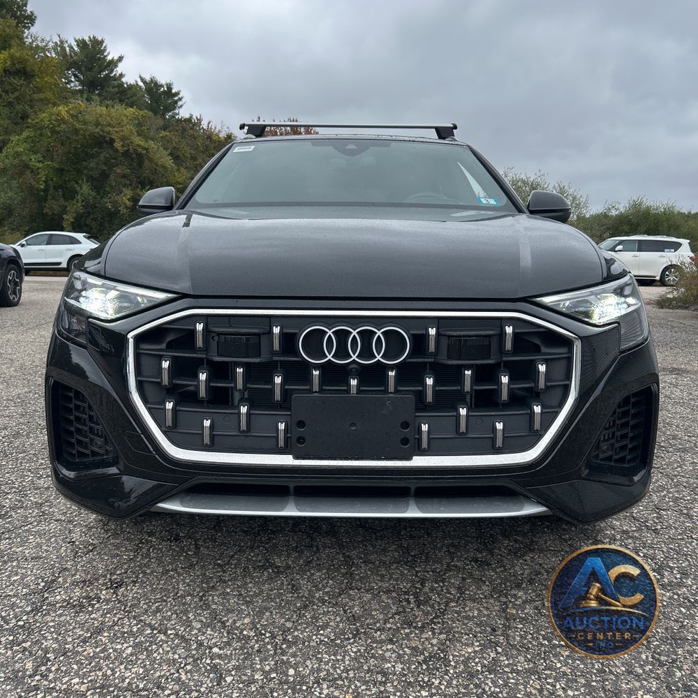 2024 Audi Q8 Prestige 55