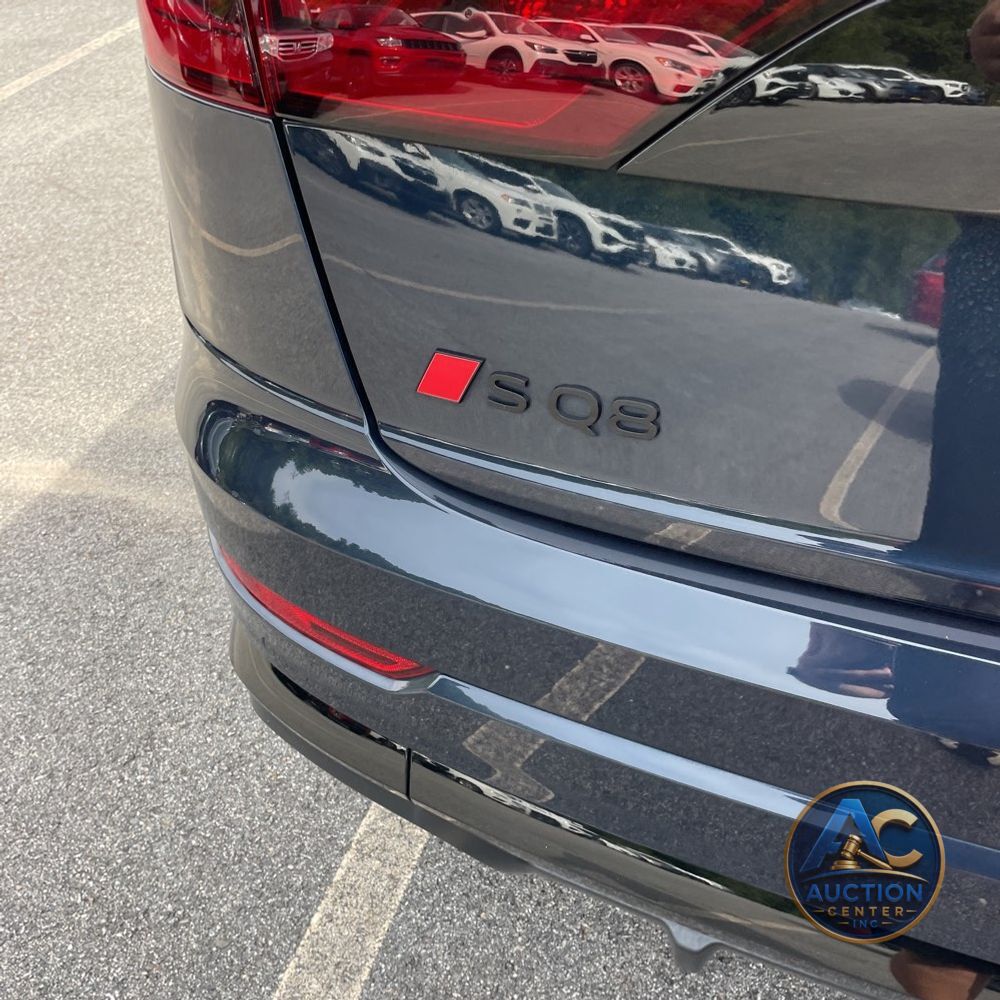 2024 Audi SQ8 Prestige