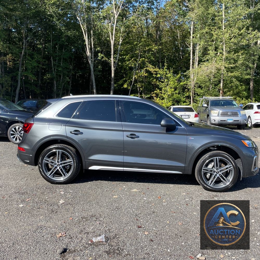 2025 Audi Q5 S-Line Prem+ 55 PHEV