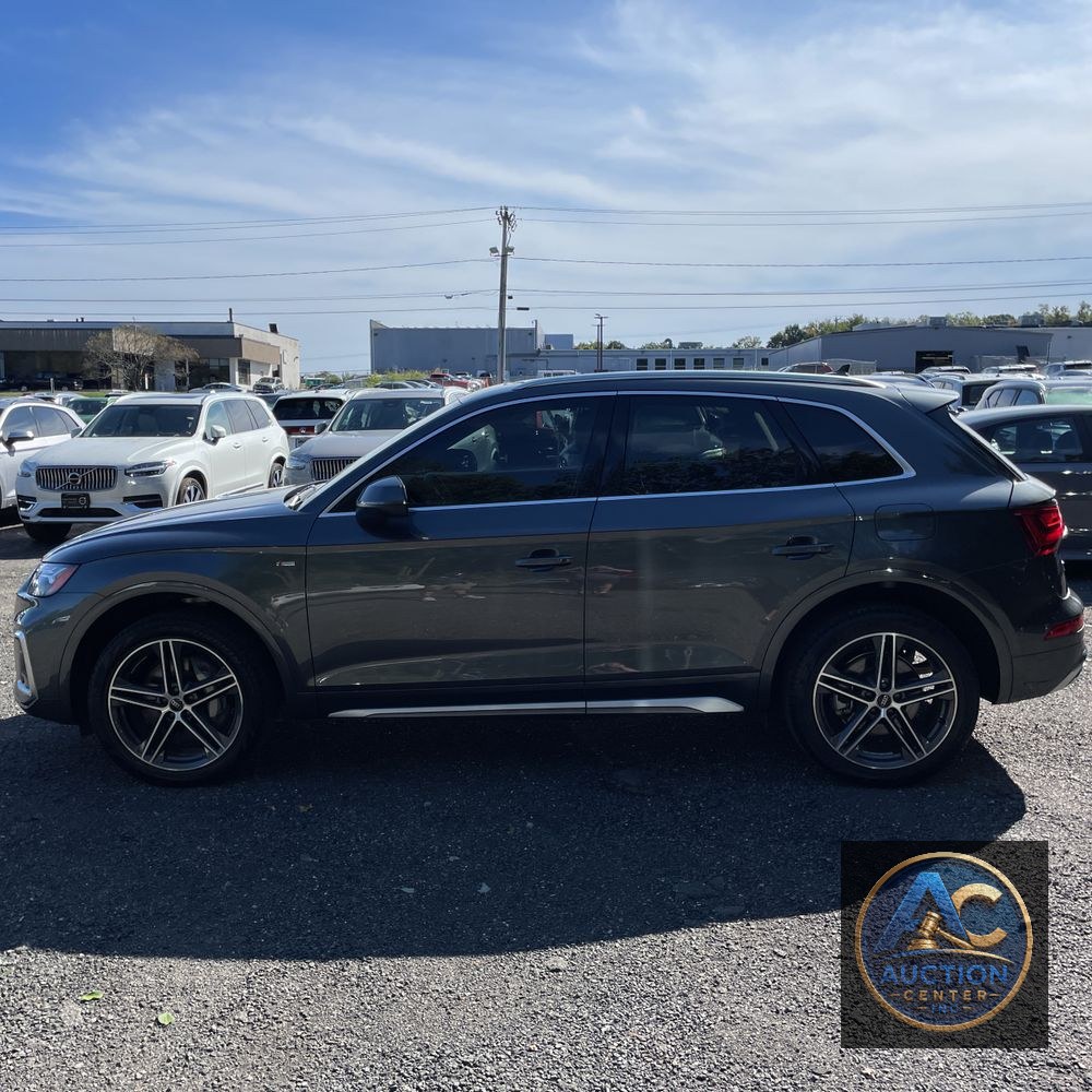 2025 Audi Q5 S-Line Prem+ 55 PHEV