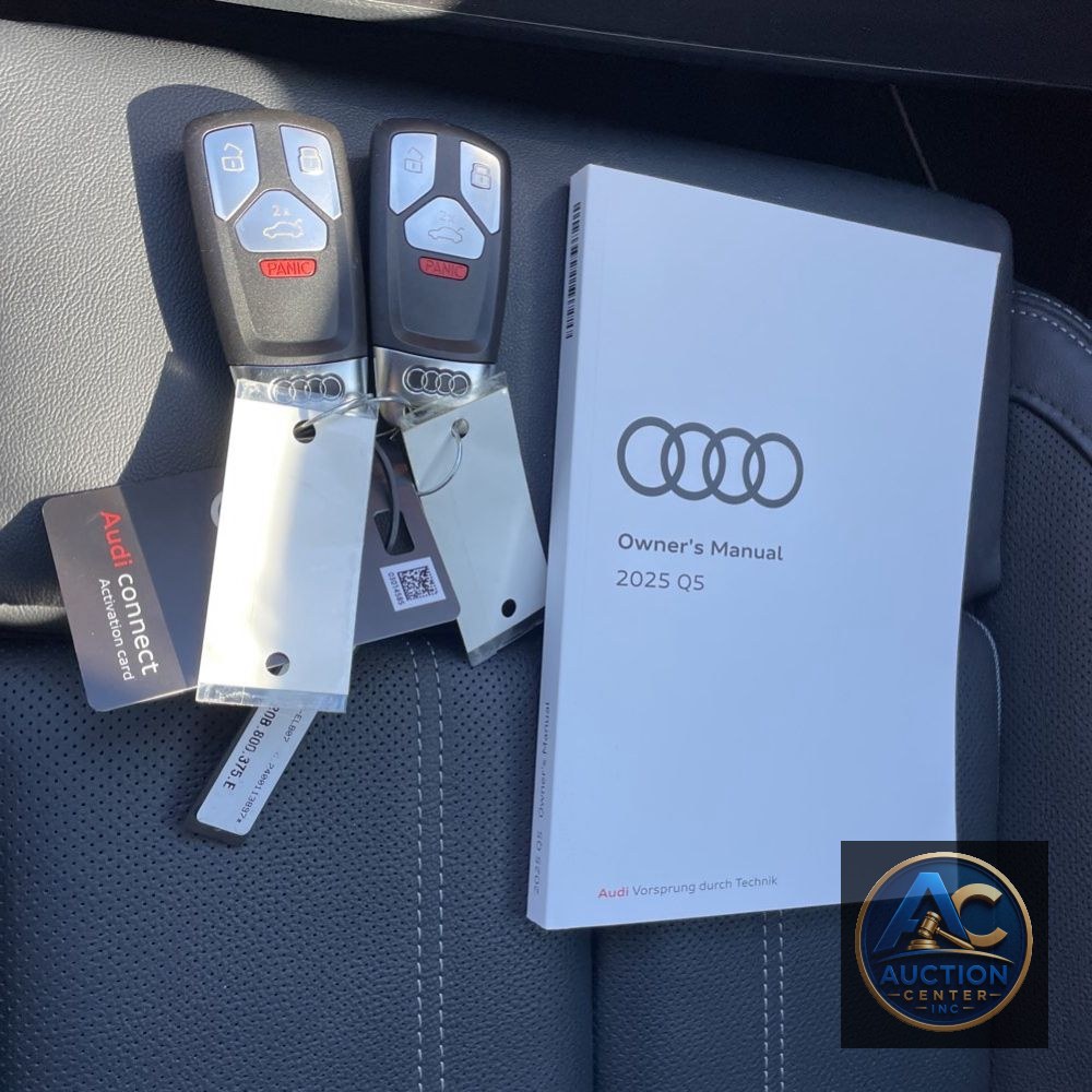 2025 Audi Q5 S-Line Prem+ 55 PHEV