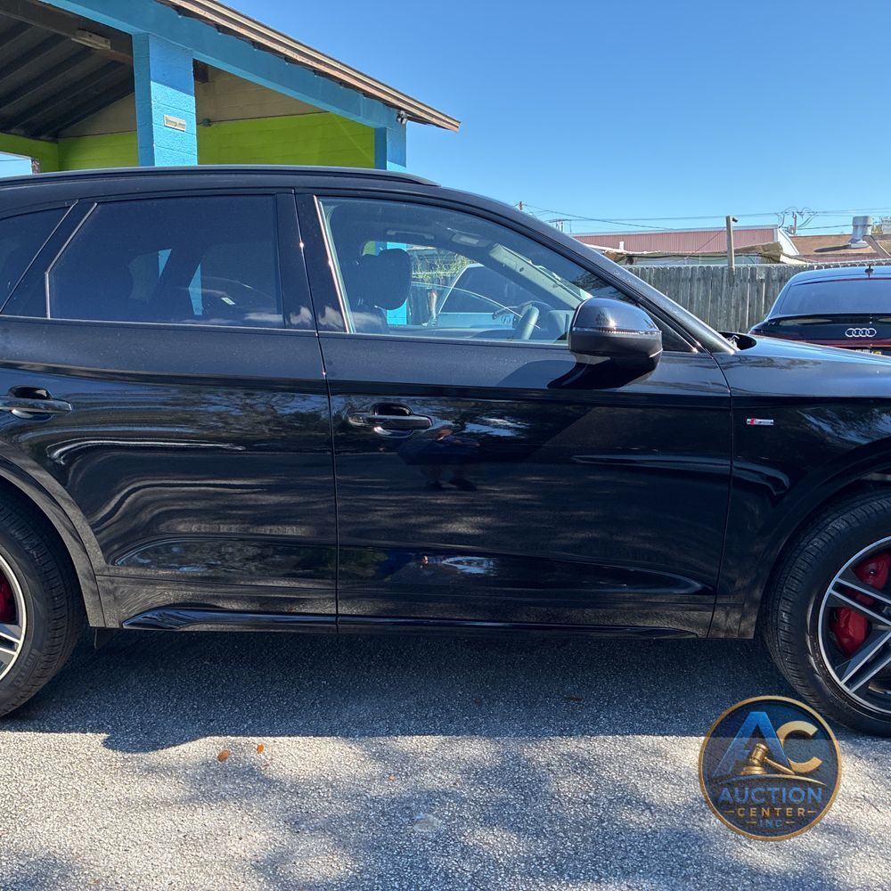 2025 Audi Q5 S-Line Prem+ 55 PHEV