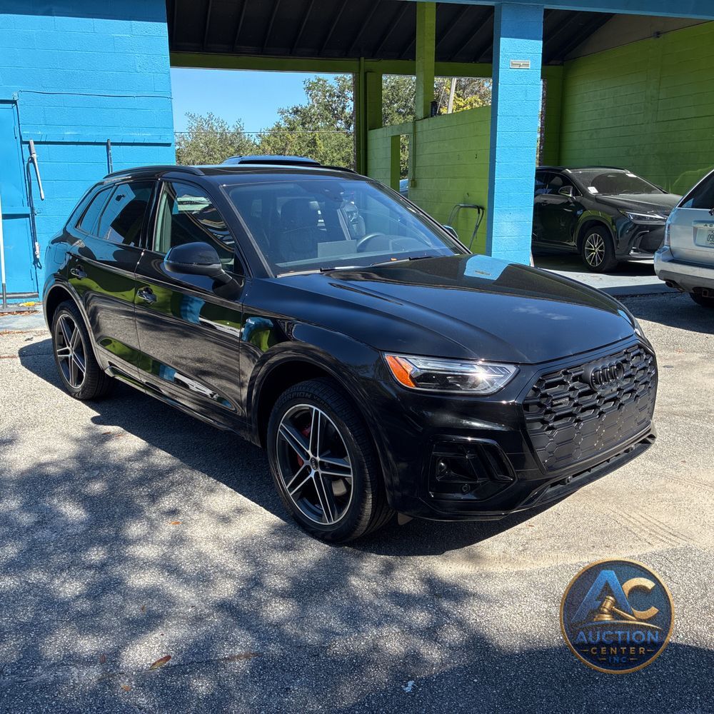 2025 Audi Q5 S-Line Prem+ 55 PHEV