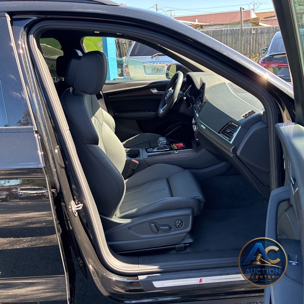2025 Audi Q5 S-Line Prem+ 55 PHEV