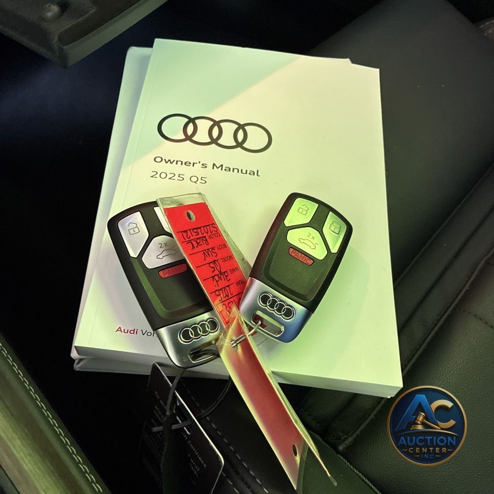 2025 Audi Q5 S-Line Prem+ 55 PHEV