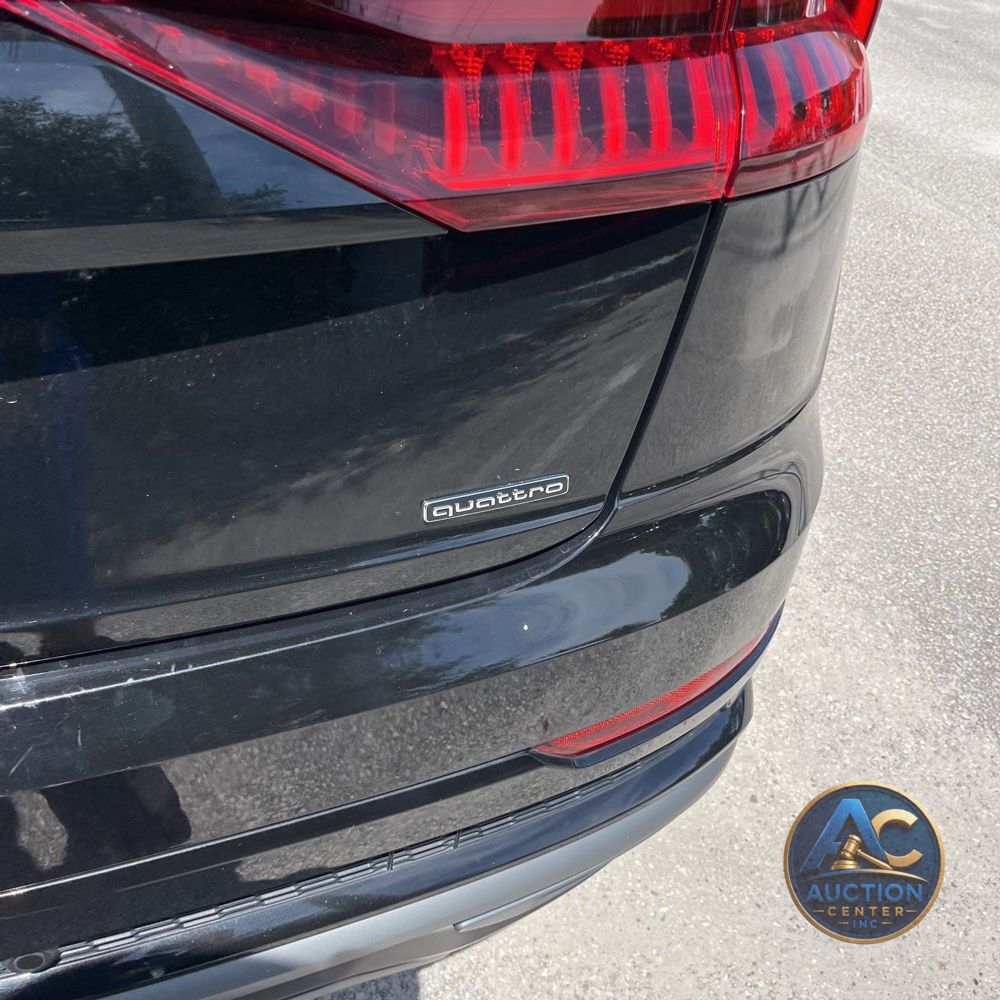 2023 Audi Q8 Premium Plus