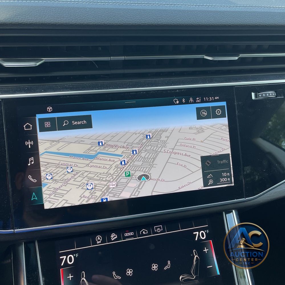 2023 Audi Q8 Premium Plus