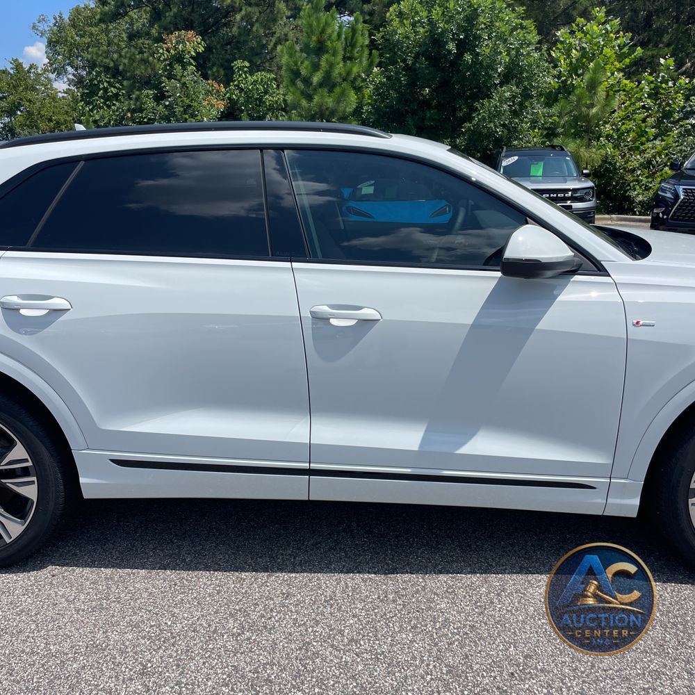 2025 Audi Q8 Premium Plus 55