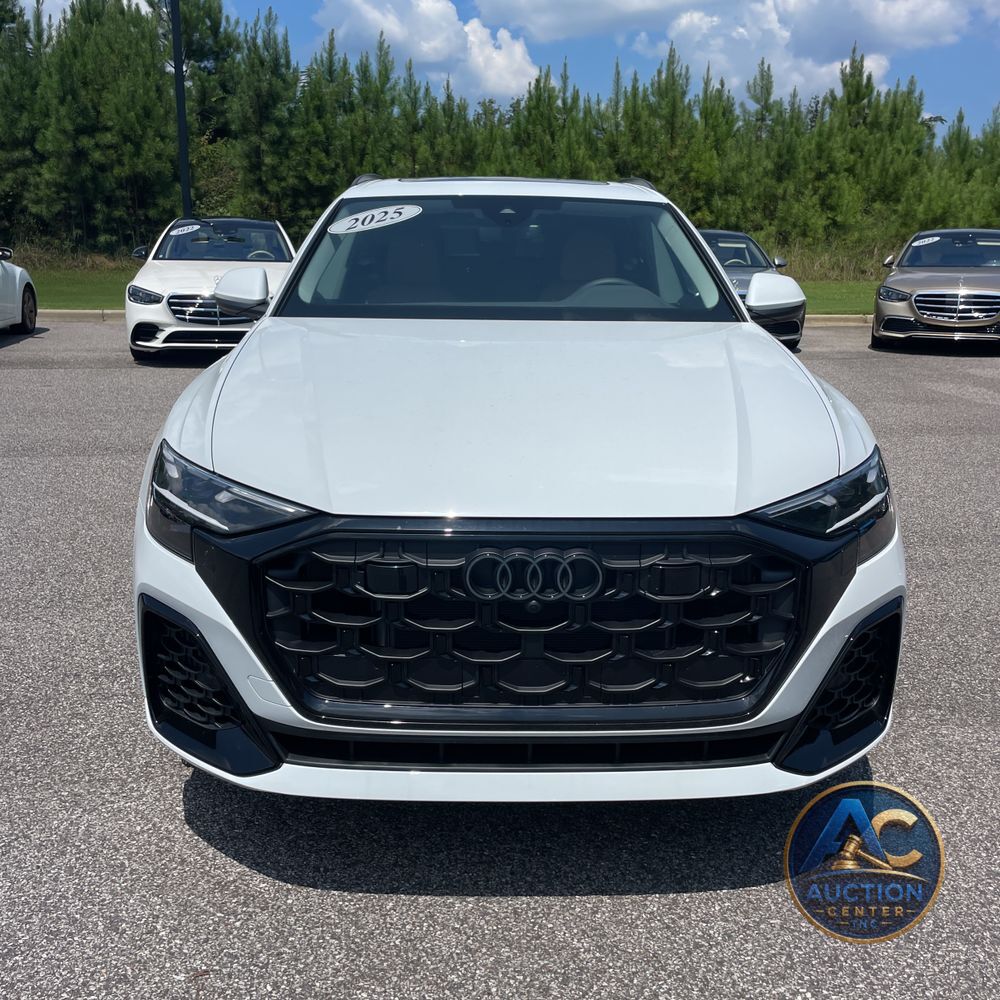 2025 Audi Q8 Premium Plus 55