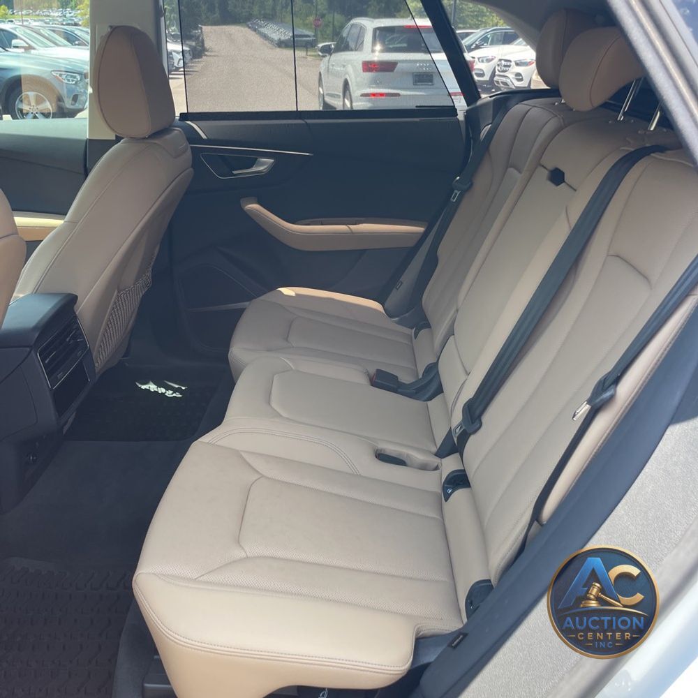 2025 Audi Q8 Premium Plus 55